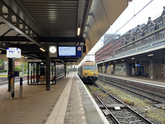 Train at the platform 