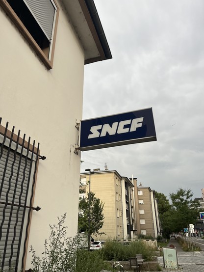 Old style SNCF logo 